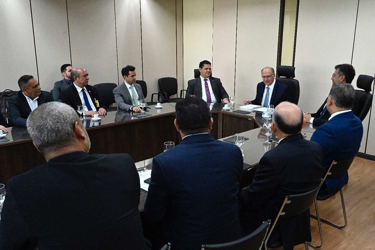Encontro tratou de assuntos importantes para o desenvolvimento do estado, com foco para a reforma tributária