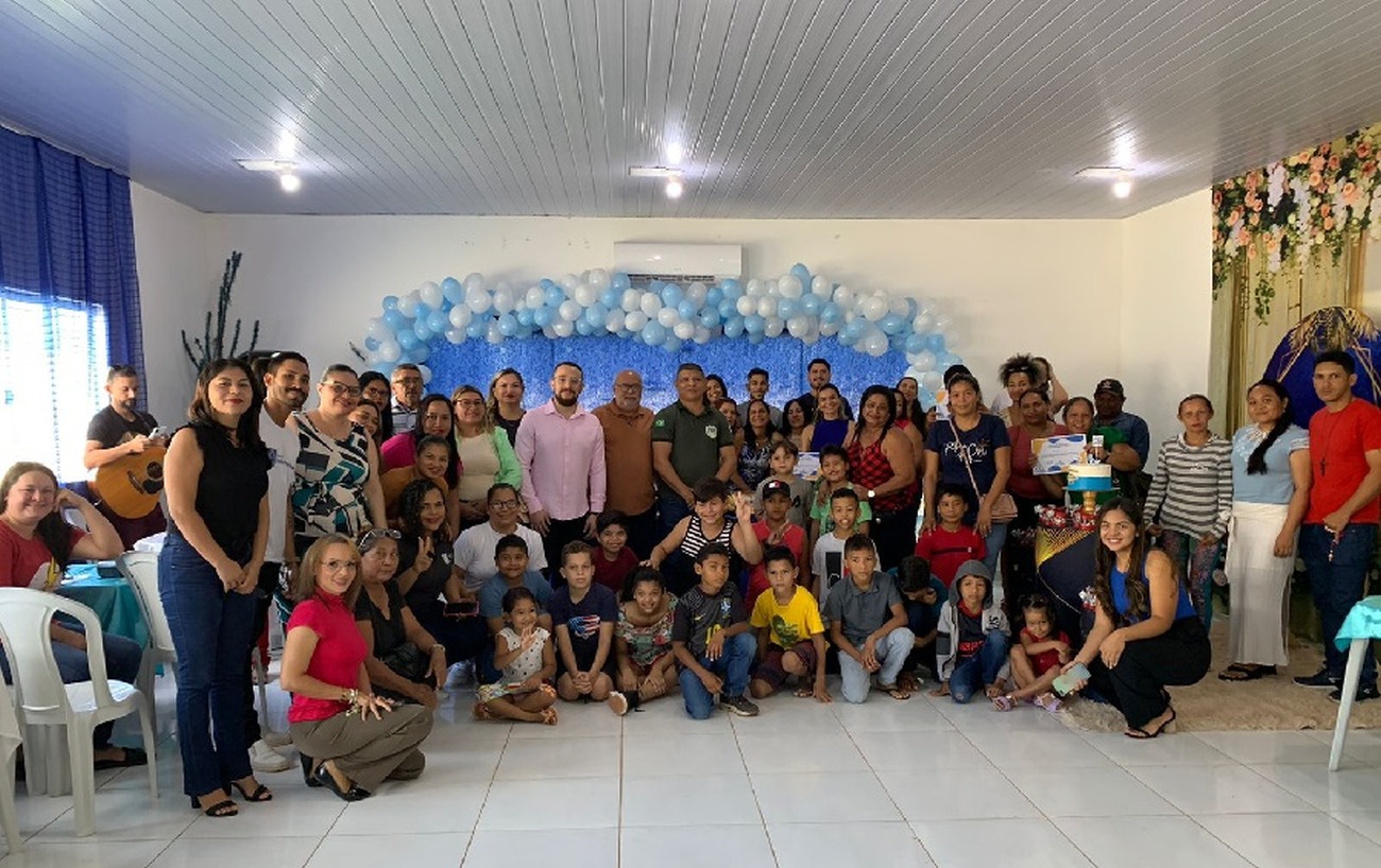Equipe multiprofissional do espaço atende pacientes acima dos 18 anos