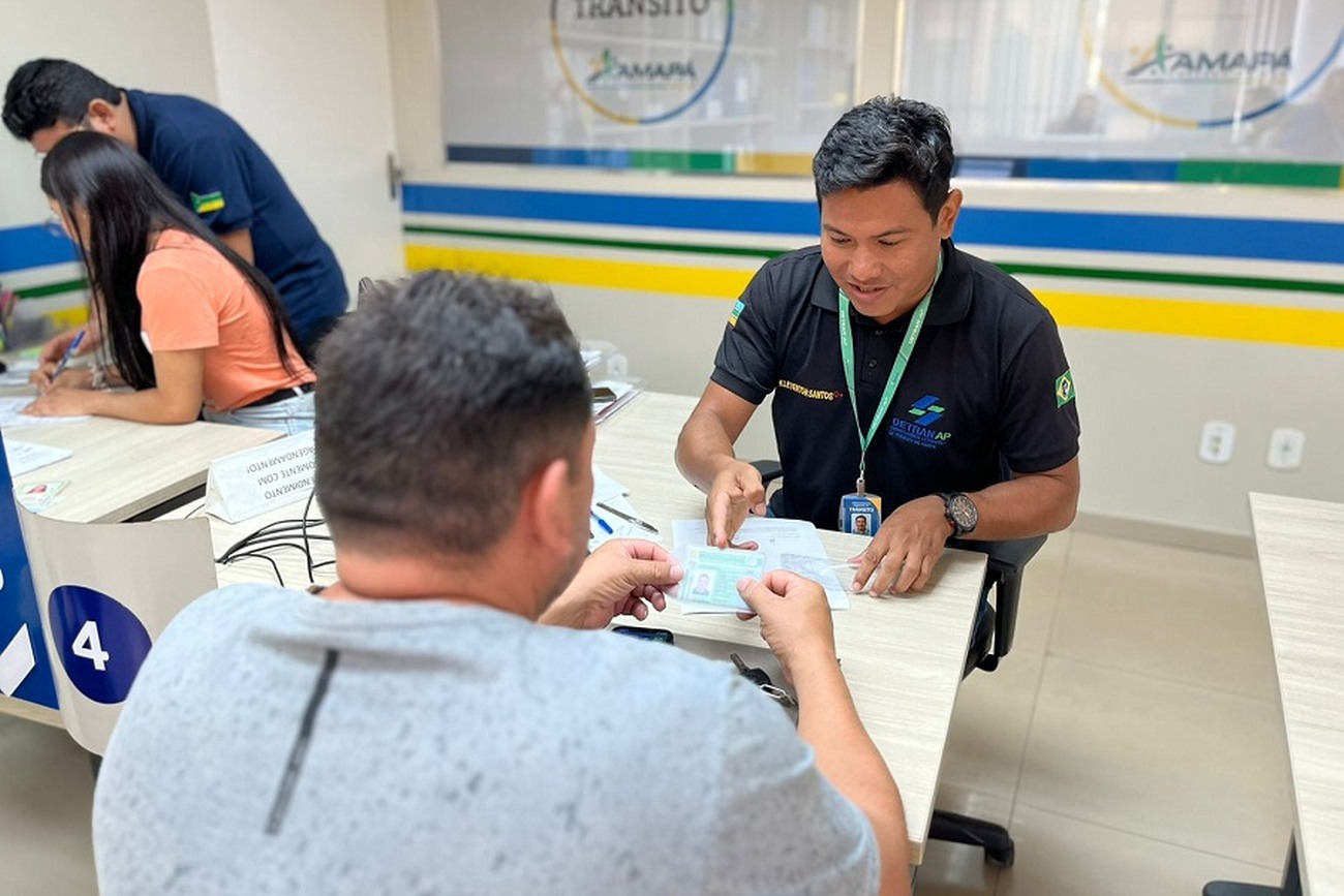 Para verificar a situação, os cidadãos podem comparecer à sede do Detran, na Zona Norte da capital