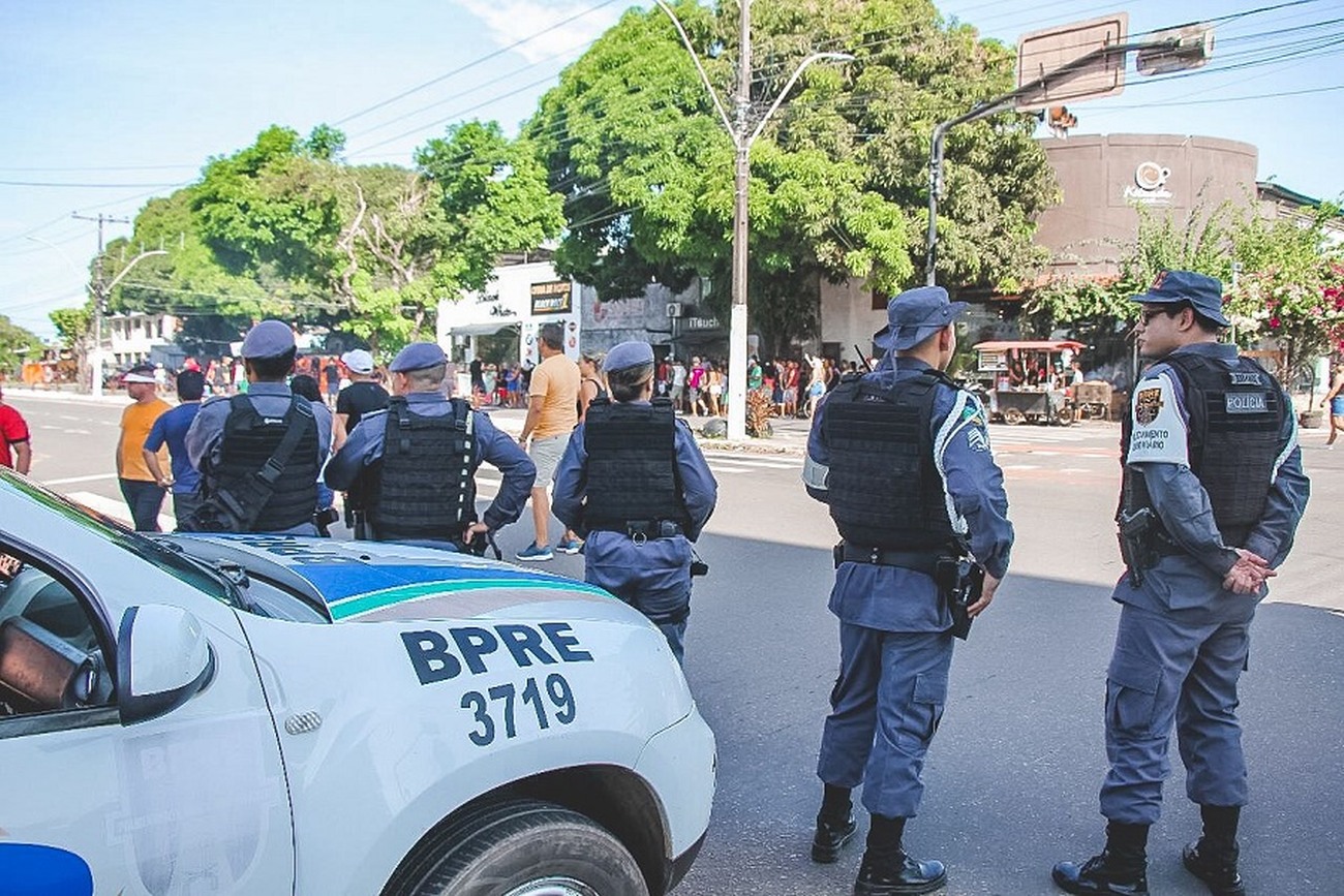 Policiais foram distribuídos nos 7 quilômetros de percurso do bloco