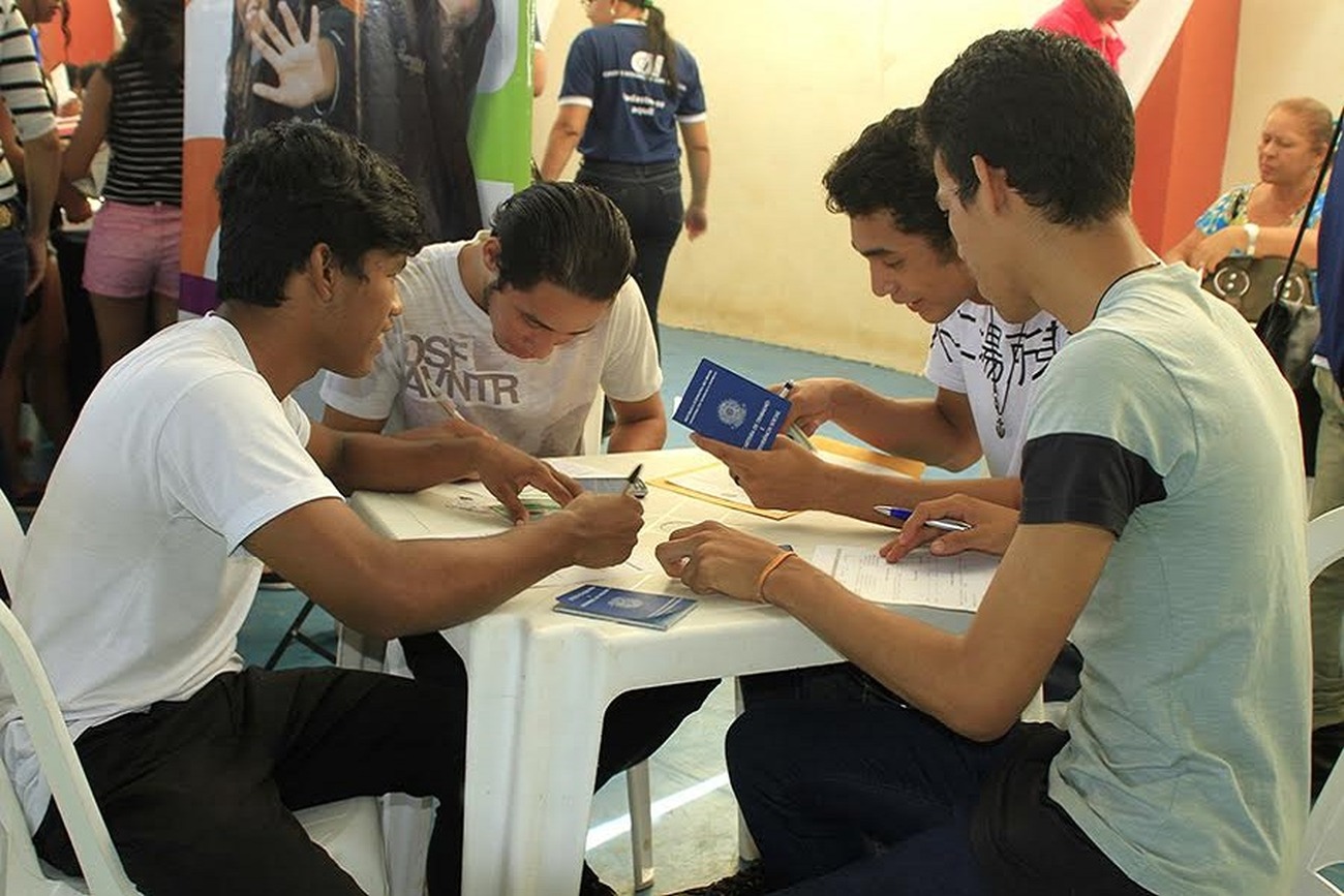 Iniciativa busca a inserção no mercado de trabalho e permanência do jovem no campo, desenvolvendo sua região
