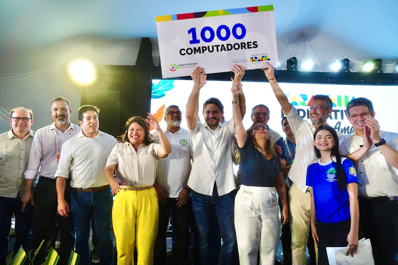 Doação de mil computadores para escolas do Amapá foi oficializada durante a Caravana Federativa
