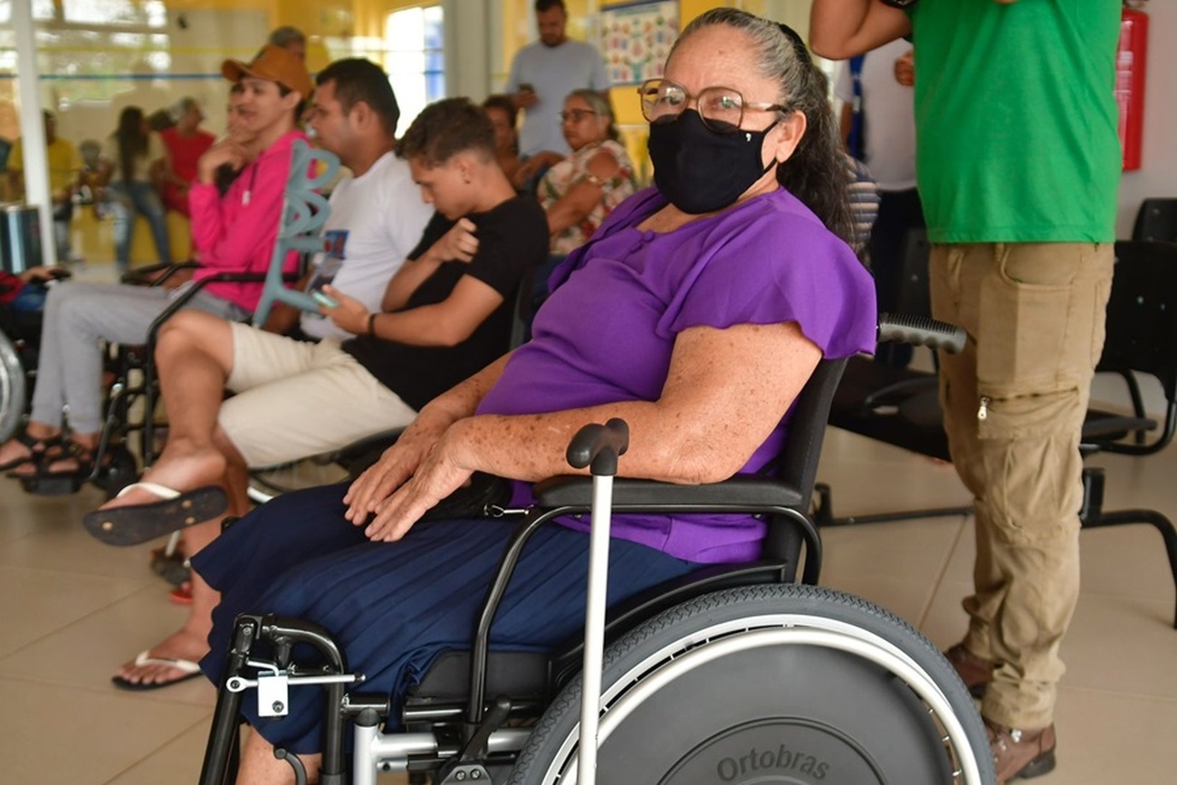 A aposentada Maria da Conceição teve a mobilidade comprometida por conta de uma artrose