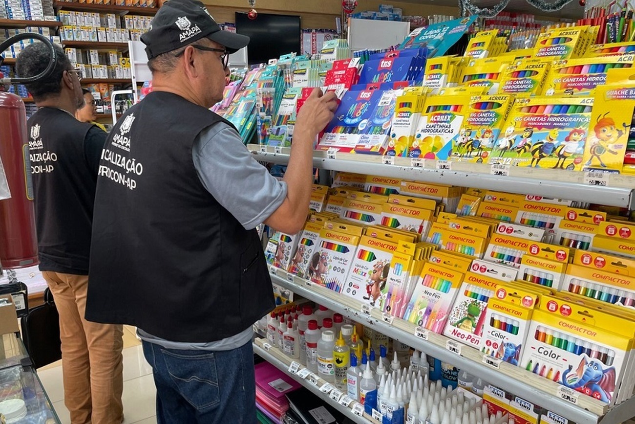 Pesquisa auxilia na identificação de práticas abusivas nos preços do material escolar