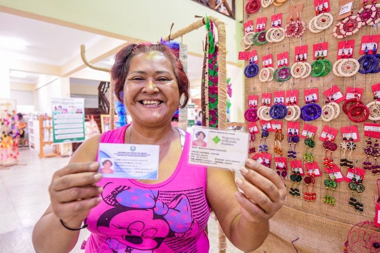 A Casa do Artesão, coordenada pelo Governo do Estado, conta atualmente com 835 artesãos cadastrados