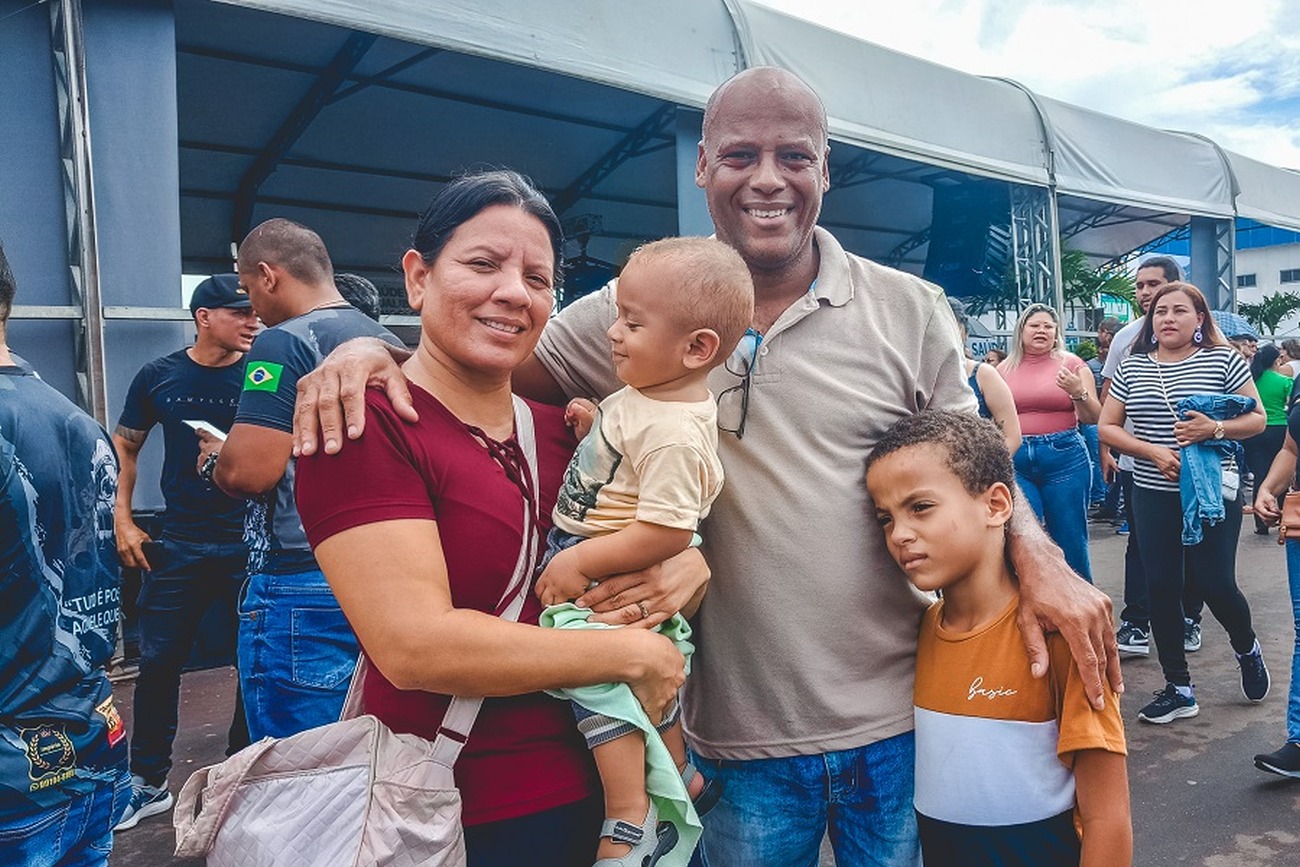 Trabalhando há dois anos nas ruas, ele conta que já realizou diversas corridas para o Hospital de Emergência