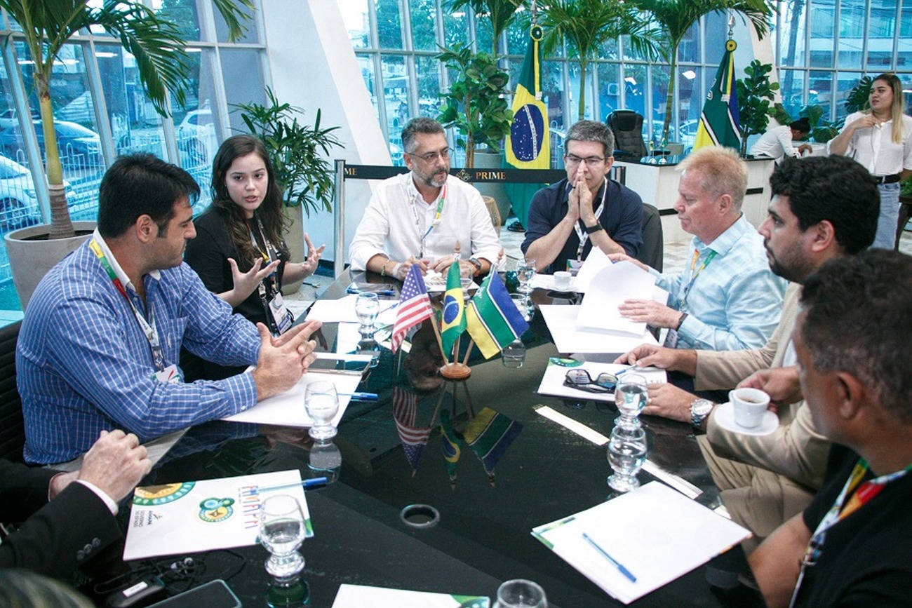 Encontro com norte-americanos elencou como a cooperação auxilia no desenvolvimento de projetos inovadores