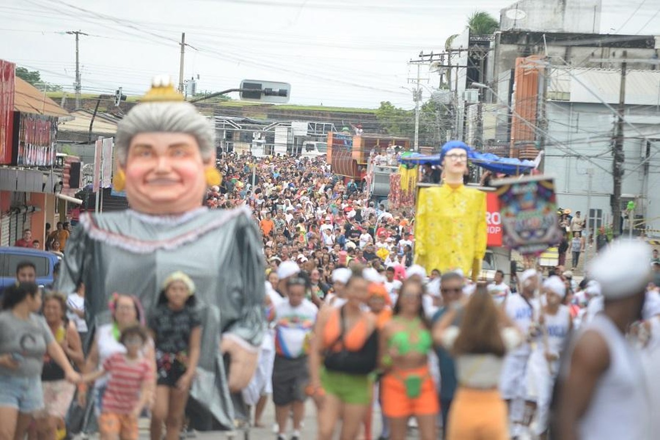 Programação contará com o tradicional caldo servido aos foliões e cinco trios elétricos pelo centro da capital