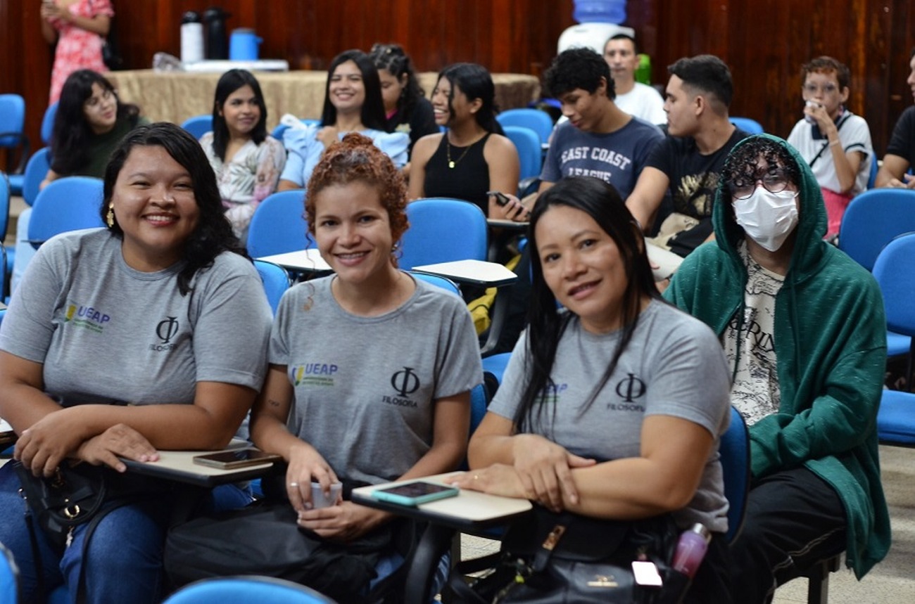 Bolsa de iniciação docente é vista como boa alternativa para início de carreira a futuros professores