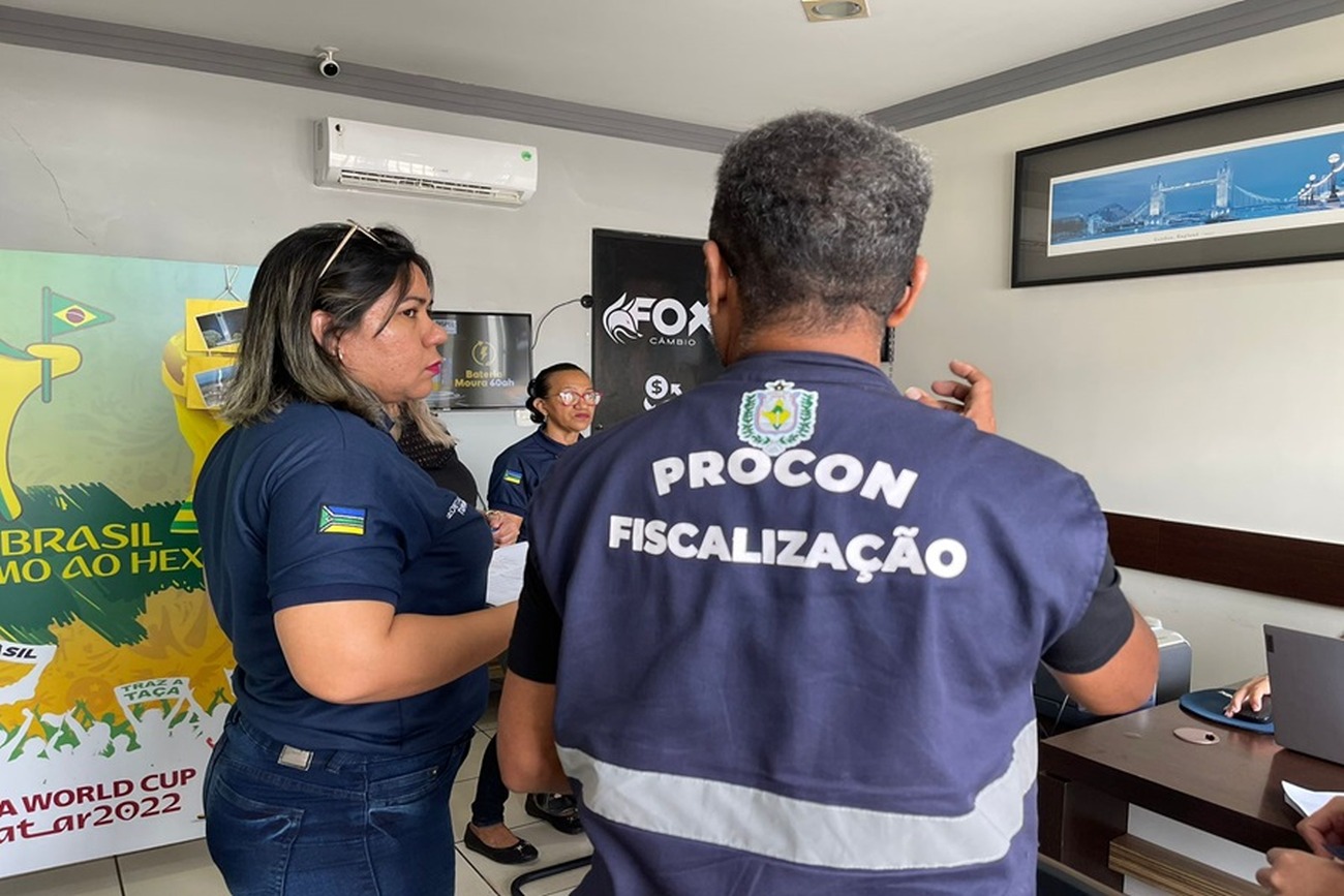 Empresas seguem as orientações dos fiscais e fazem a regularização no Cadastur