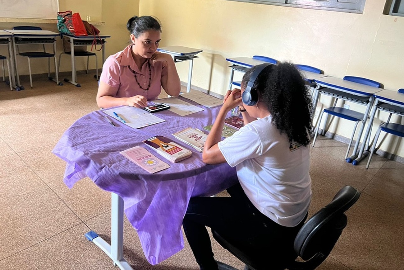 Foram oferecidos atendimentos médicos com clínico geral, ginecologista, momentos de lazer e palestras sobre doenças sexualmente transmissíveis.