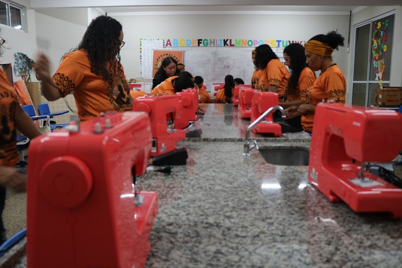 O curso de corte e costura teve a maior procura pelas inscritas