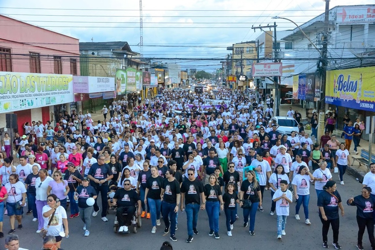 A marcha percorreu as principais ruas de Macapá, com uma parada em frente a Delegacia Especializada em Crimes Contra a Mulher