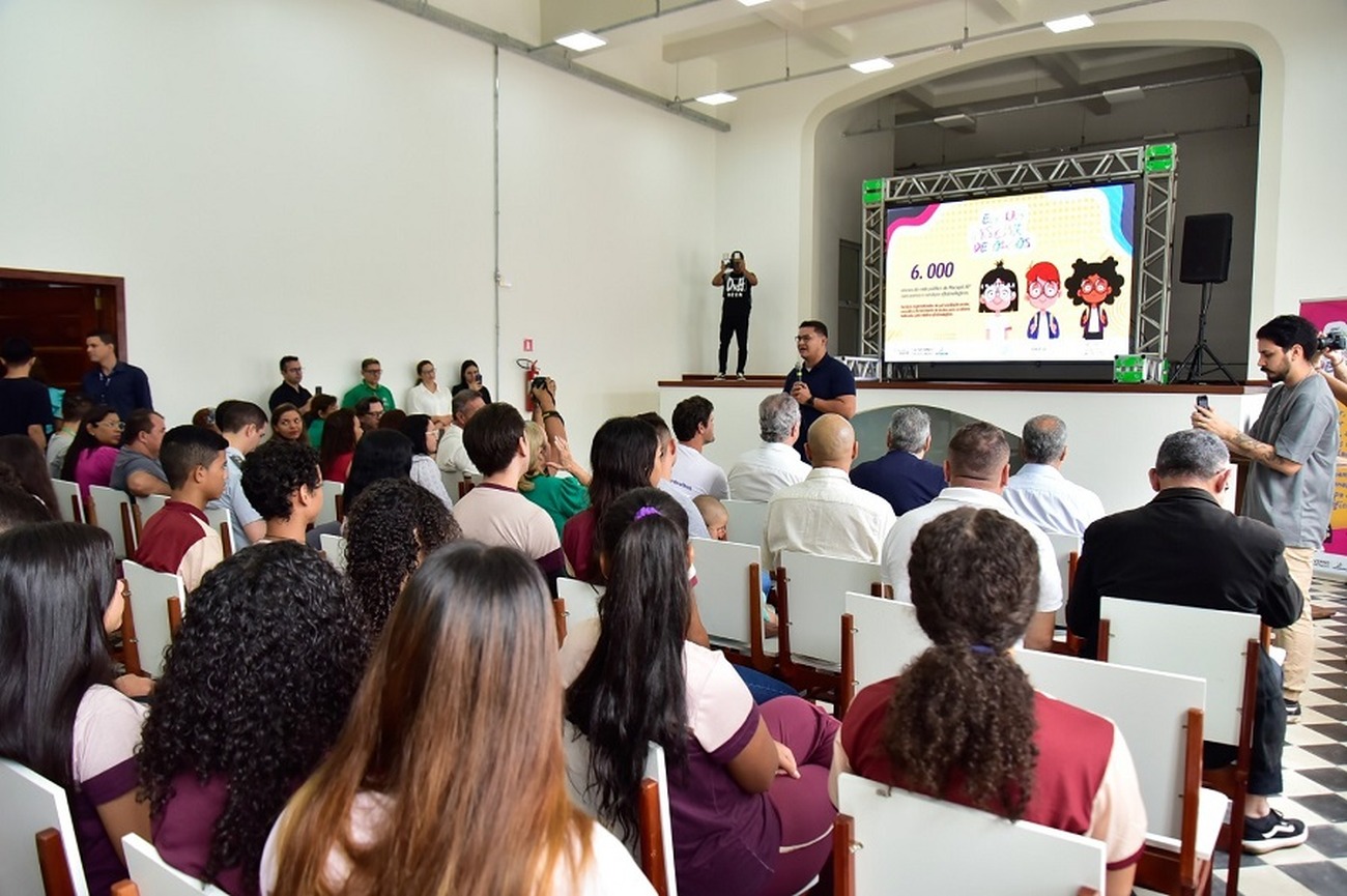 A Escola Barão do Rio Branco é uma das unidades que vão receber o projeto