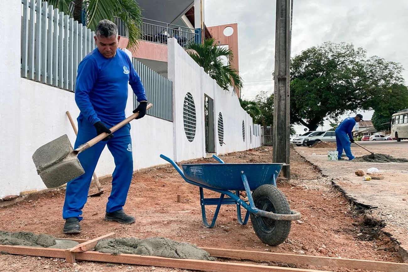 Alunos foram alocados provisoriamente no Colégio Amapaense, no centro de Macapá, sem interrupção das aulas