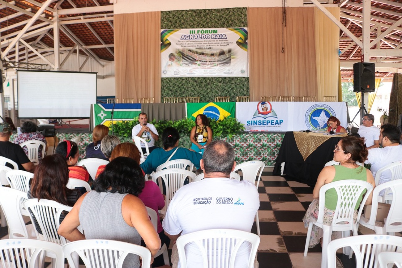 Fórum é organizado pela Associação dos Profissionais do Sistema Modular de Ensino em parceria com a Seed
