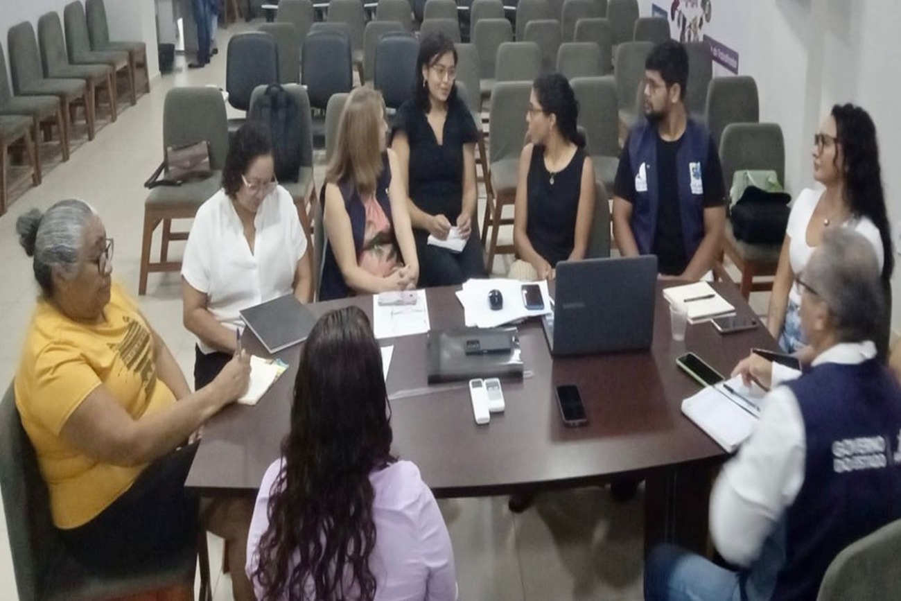 A reunião serviu para avaliar a situação atual e traçar estratégias de trabalho.
