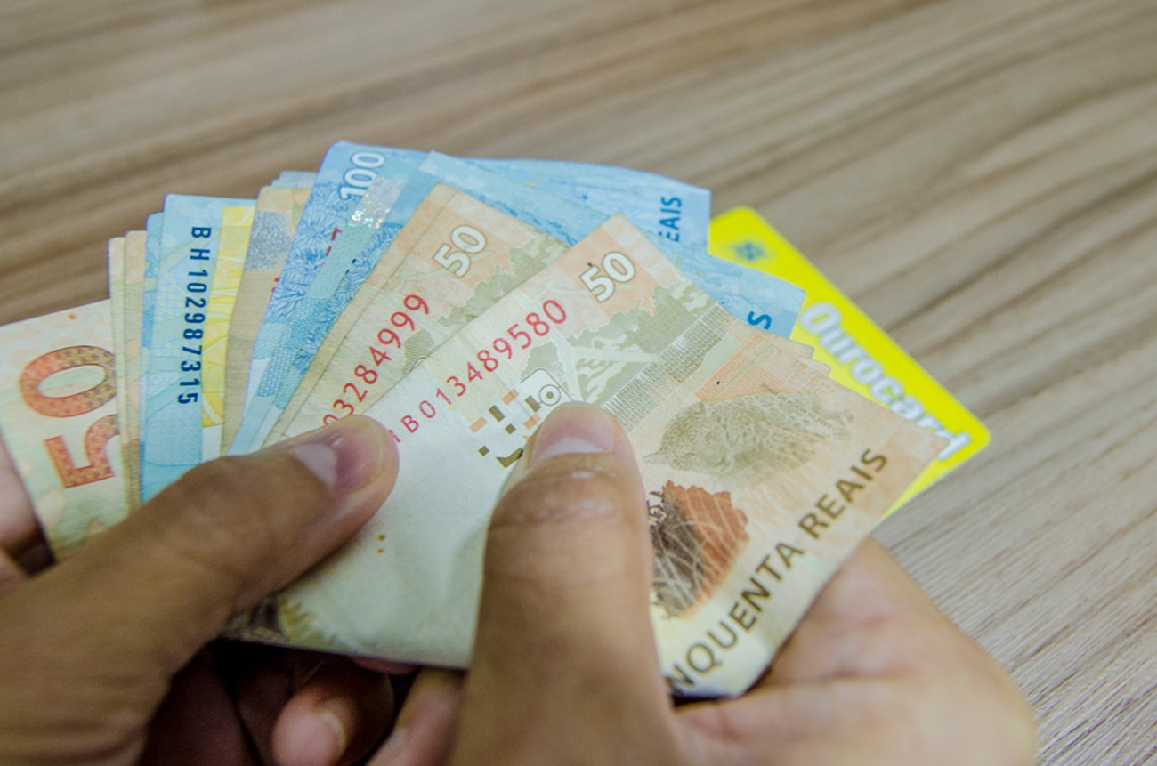A média de renda domiciliar mensal do Amapá foi de R$ 1.520