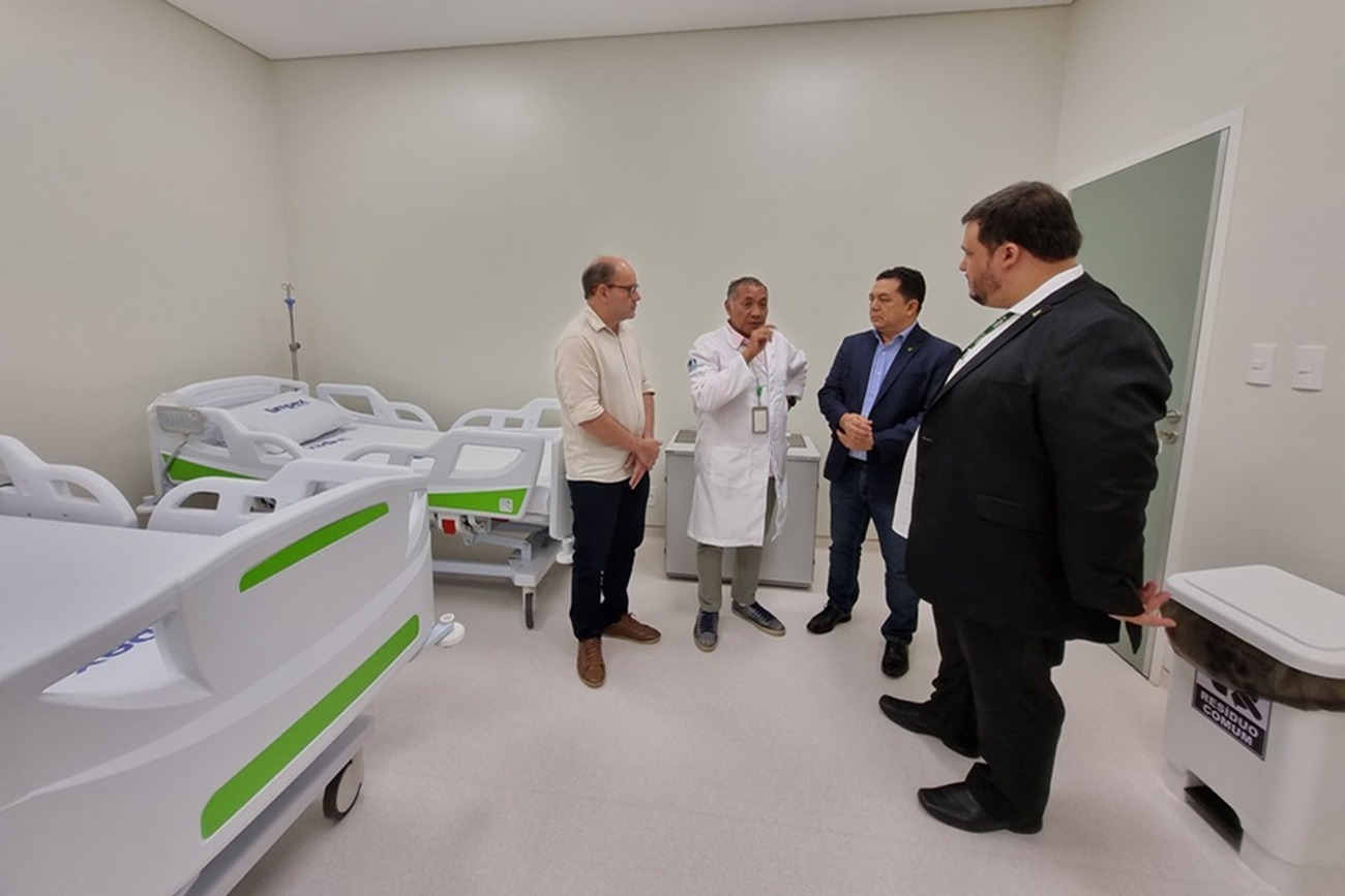Técnicos puderam observar as tecnologias desenvolvidas no centro pesquisas clínicas da unidade