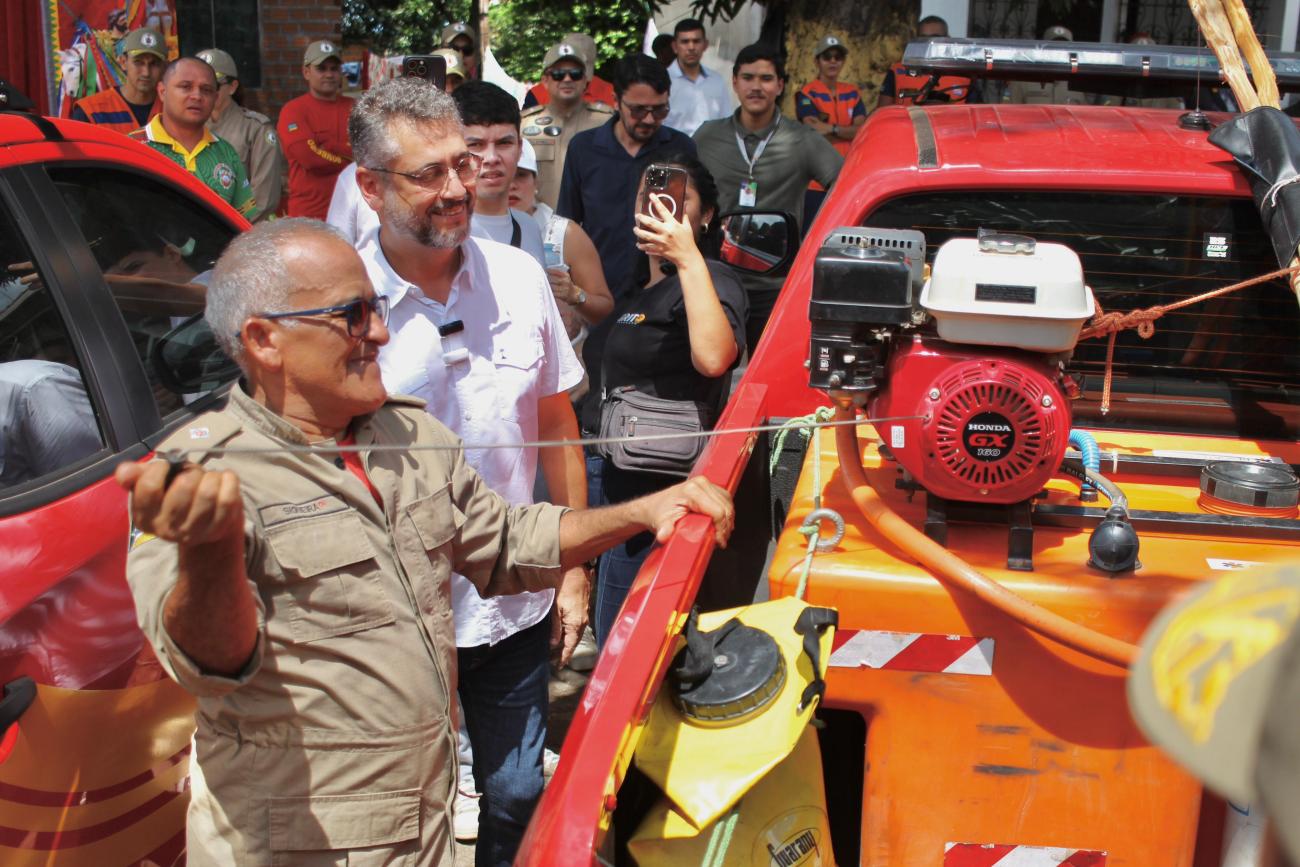 Governador Clécio Luís acompanha funcionamento dos equipamentos nas pick-ups