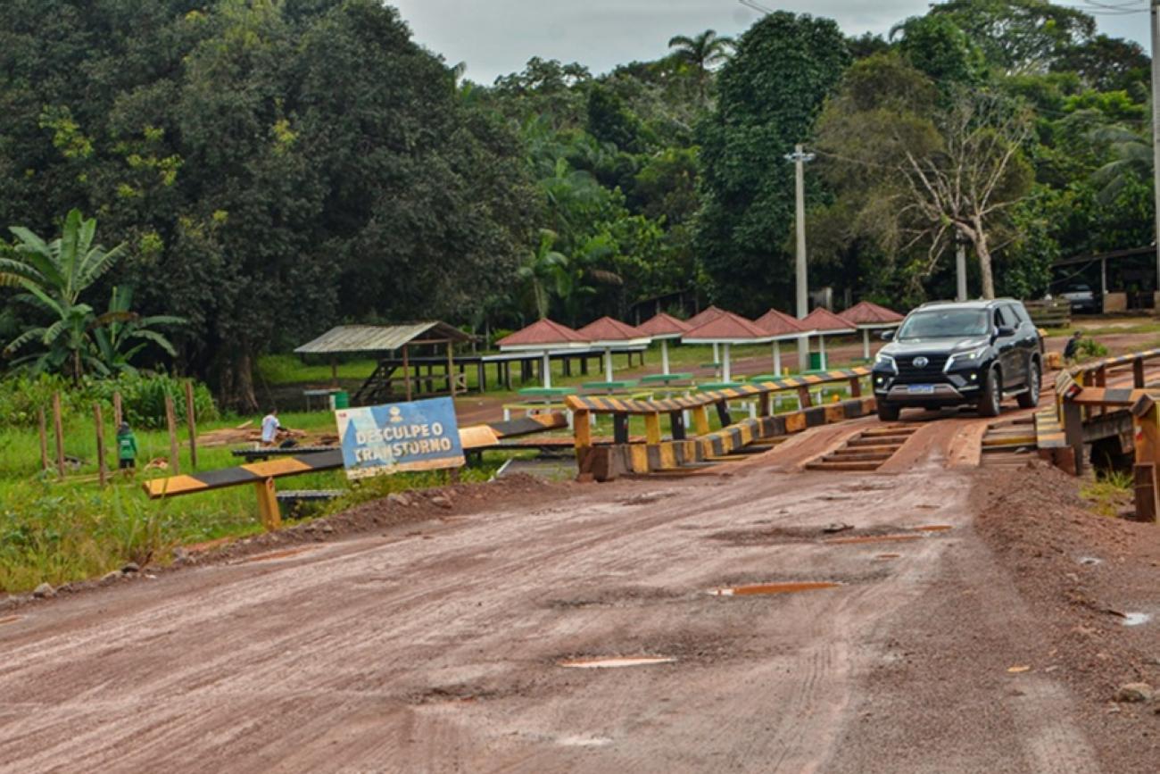 Ponte fica localizada na AP-070 e interliga os municípios de Macapá e Cutias do Araguari