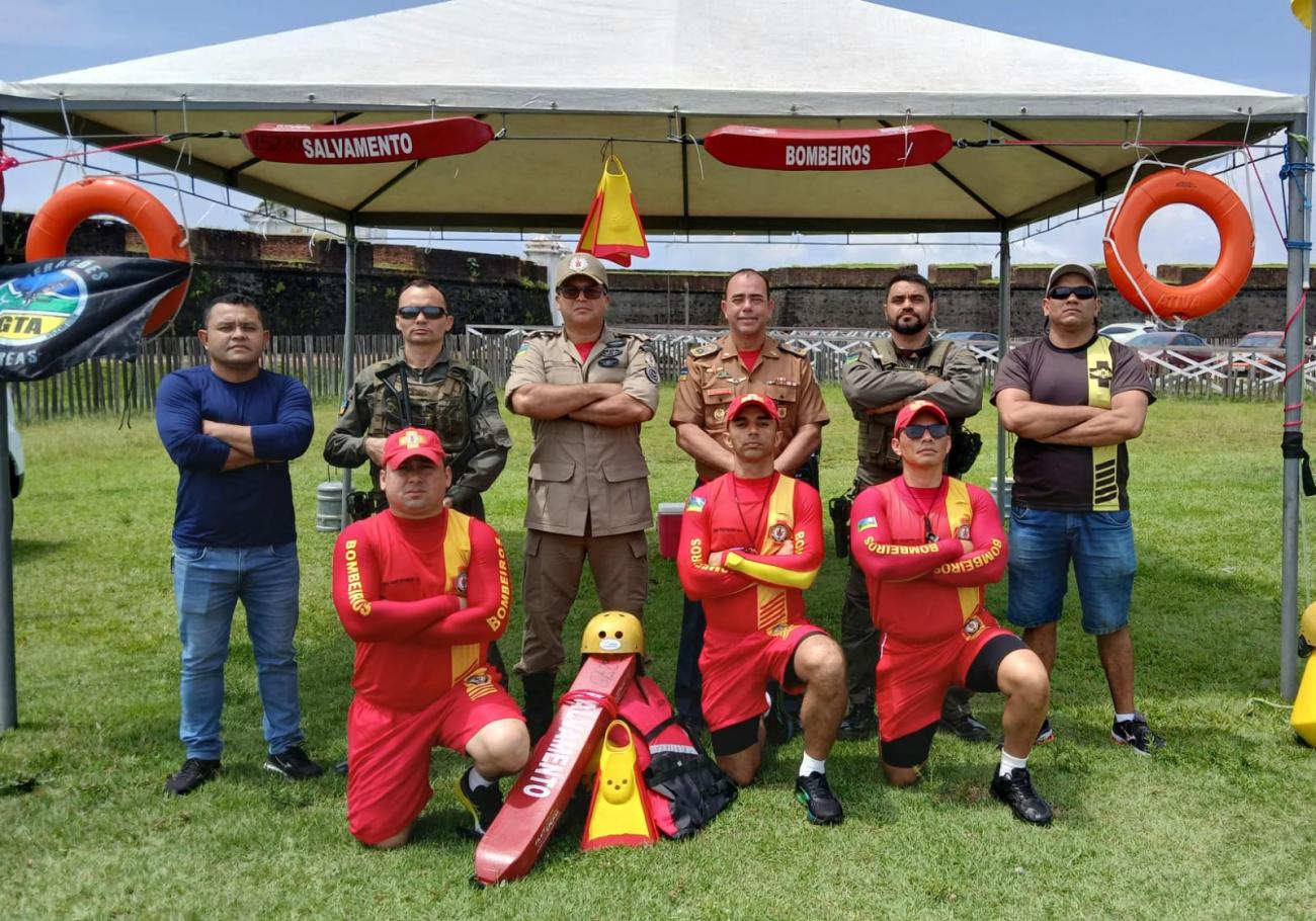 Programação contou com exposição de equipamentos e orientações dos bombeiros do Amapá