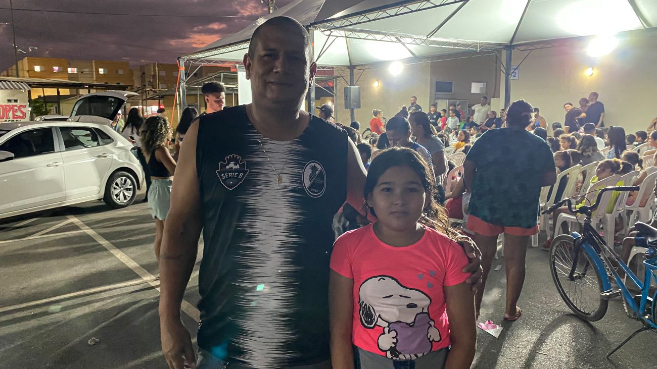 Wilson Júnior com a filha Ayla