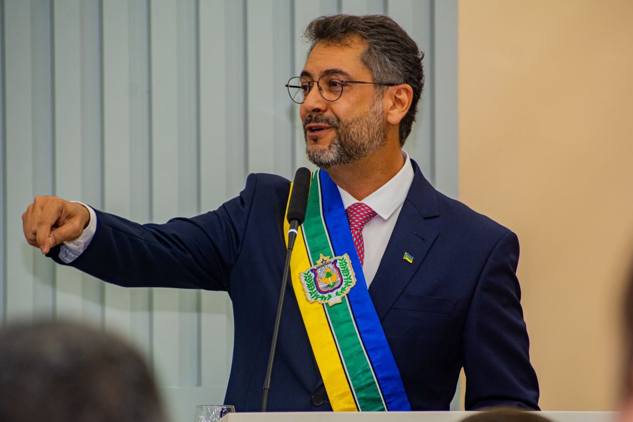 Clécio Luís, em discurso após receber faixa de governador do Amapá