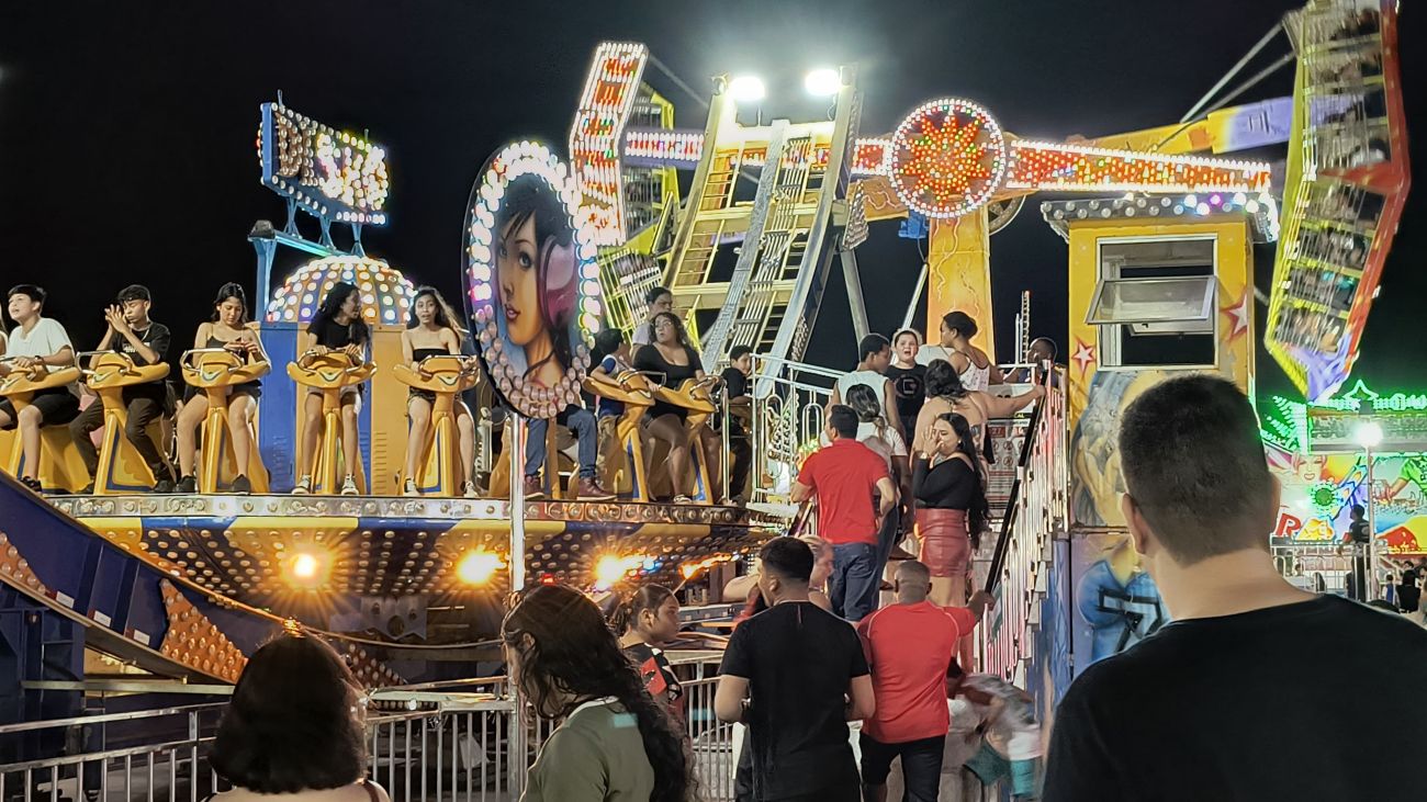 Parque de Diversões conta com 16 brinquedos para o público
