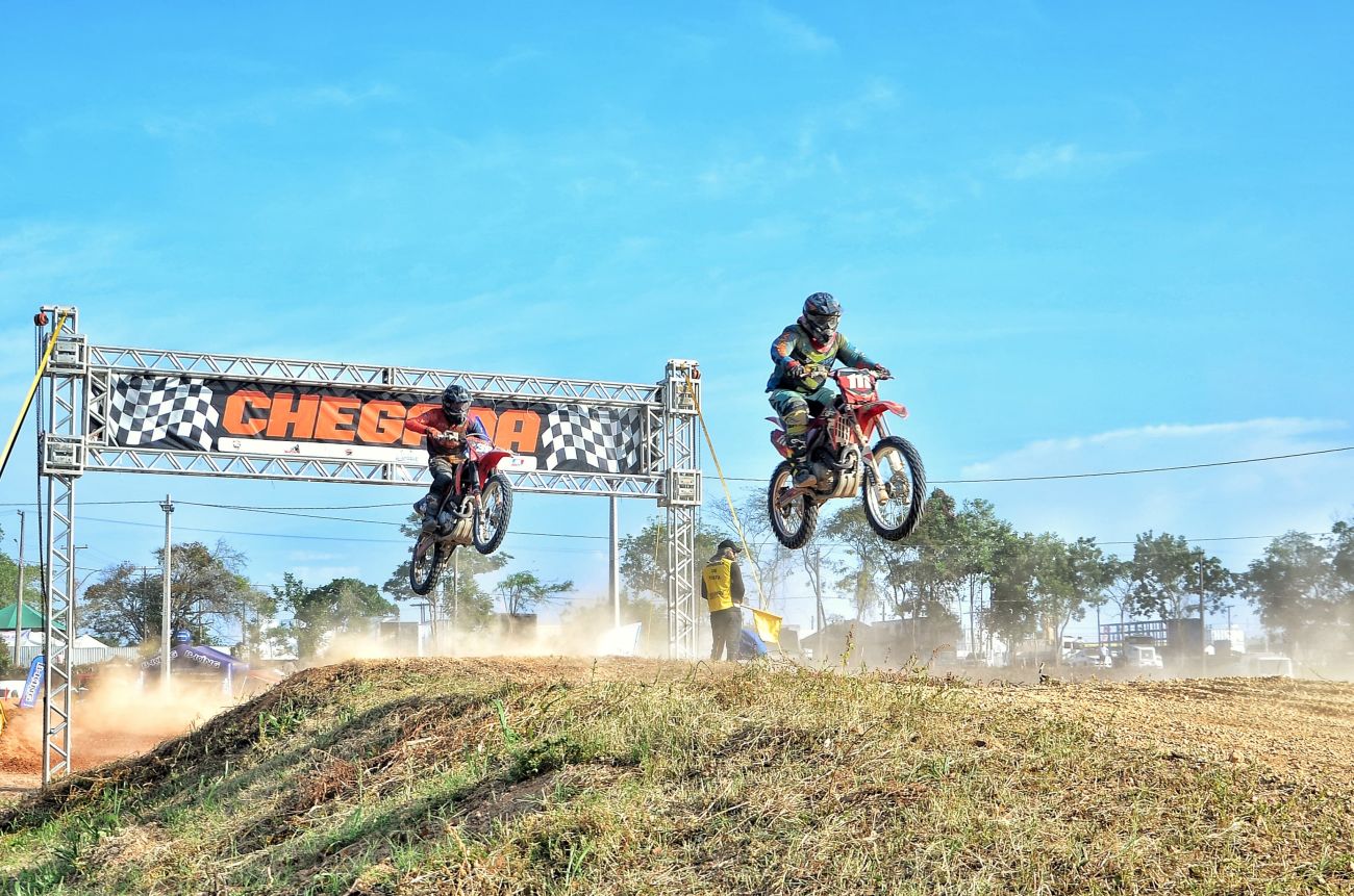 ExpoCross 2024 reuniu mais de 100 competidores no Parque de Exposições da Fazendinha