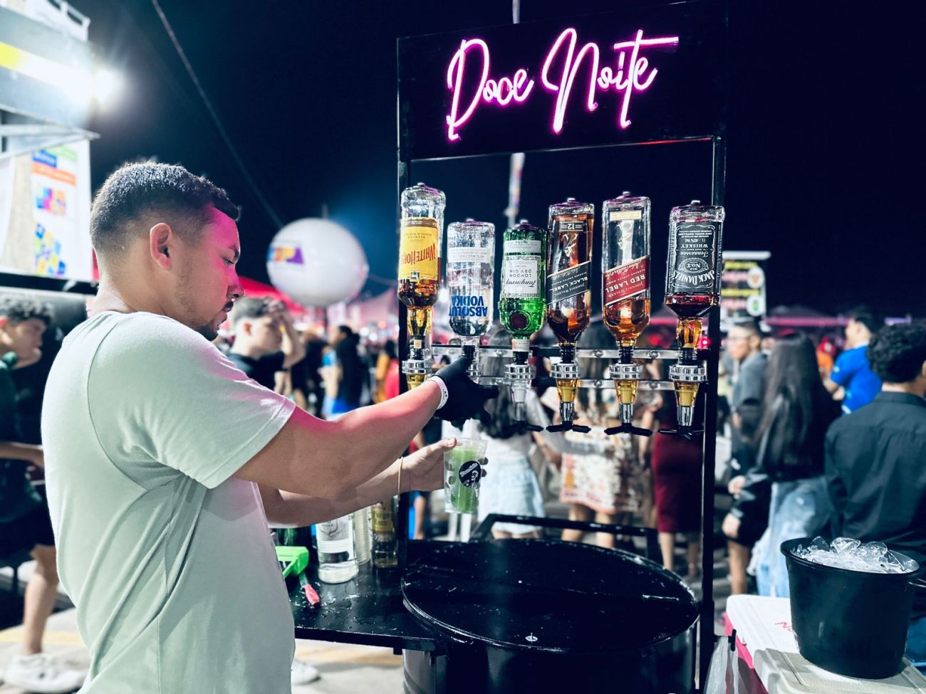 Com o empreendimento, os bartenders alcançam uma margem de lucro de R$ 1,5 mil a R$ 2 mil por noite na 53ª Expofeira