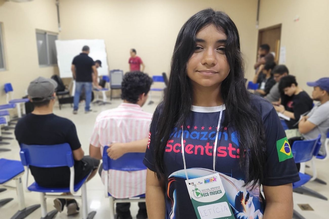 Estudante Letícia Rodrigues, de 14 anos