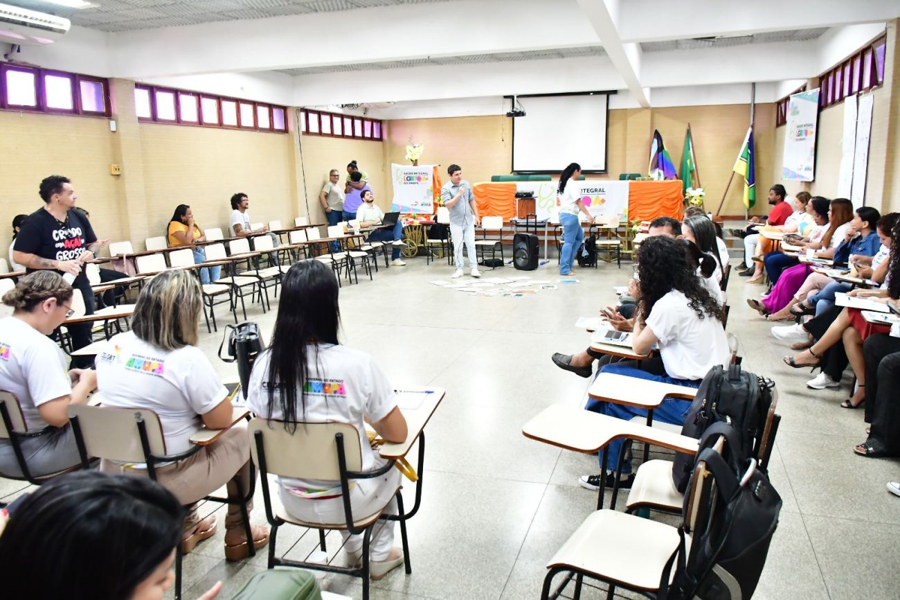 Evento apresentou e abriu espaço para propostas de construção do Plano de Saúde Integral da População LGBTQIA+