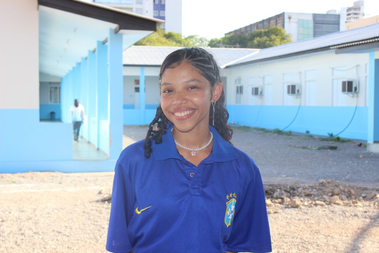 Estudante Gabrielly de Oliveira, de 16 anos
