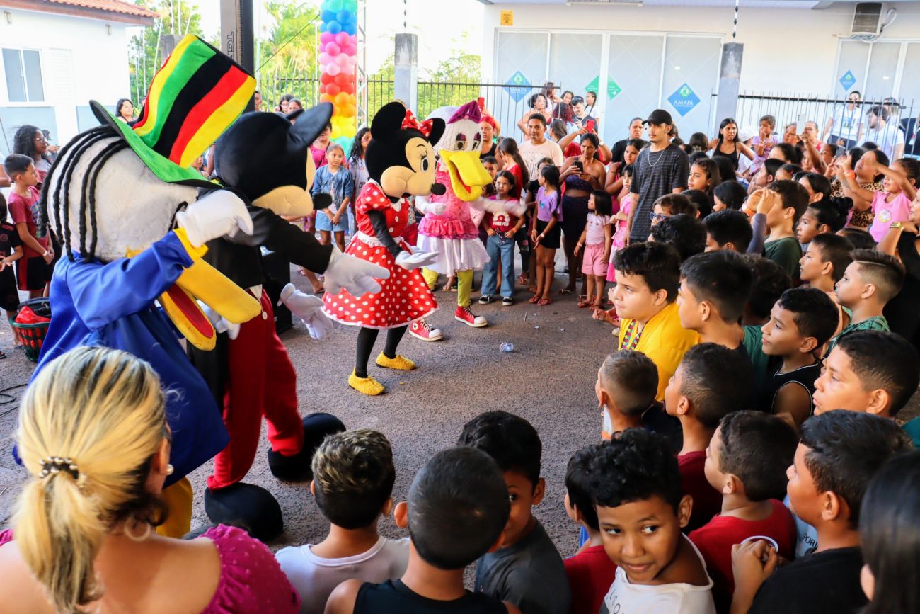 Momento celebrou o mês das crianças com brincadeiras e lanches