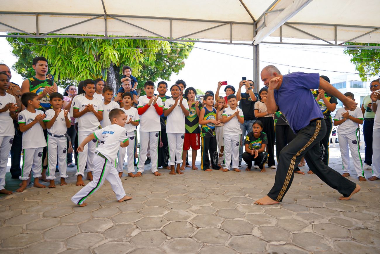 O Roda do Bem contempla 100 crianças com a prática da capoeira como iniciativa de promoção da cidadania