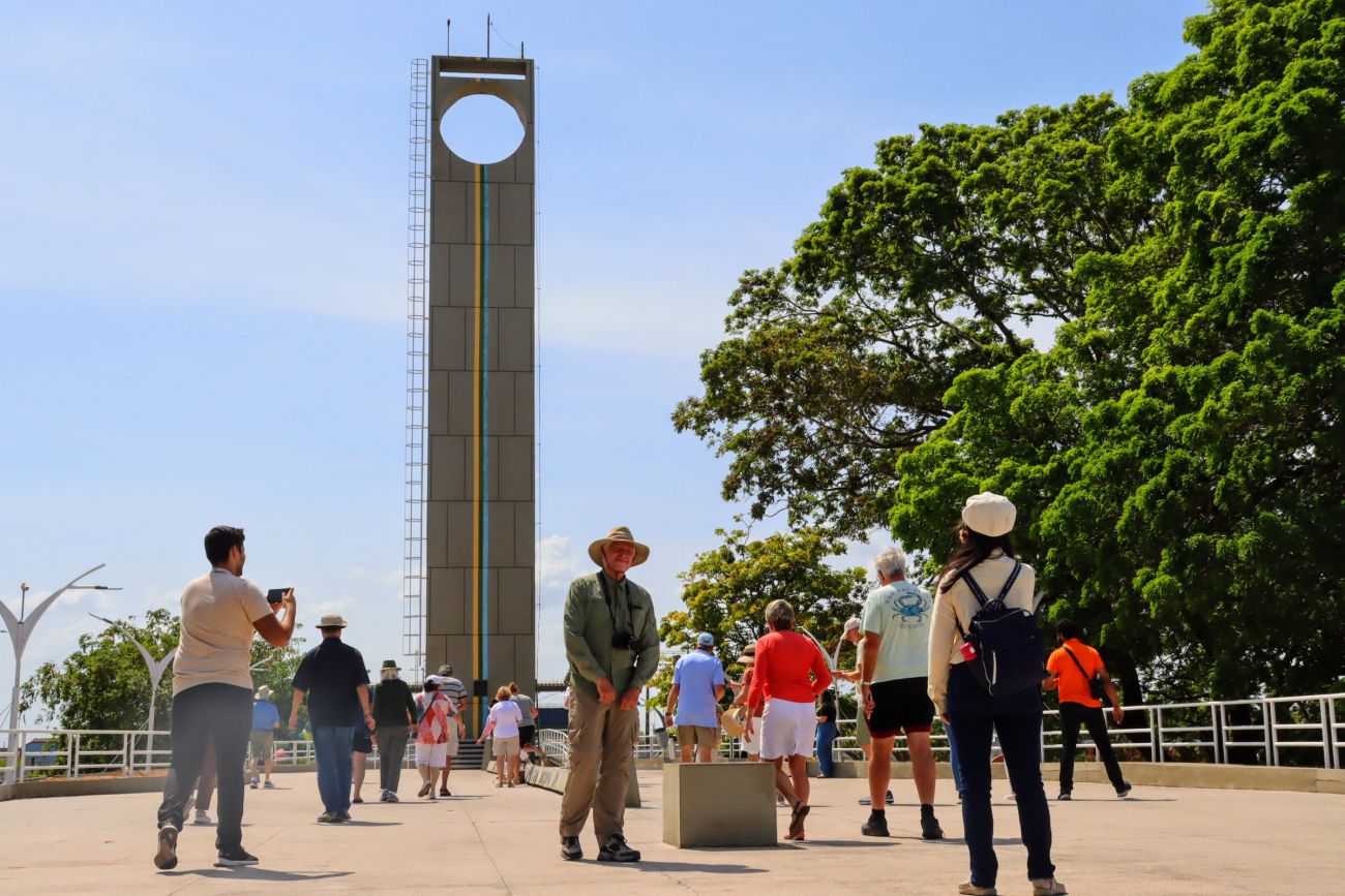 Do total, 1,1 mil turistas que visitaram o Marco Zero do Equador foram estrangeiros