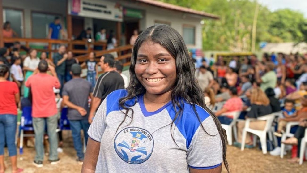 Aluna do 8º ano do ensino fundamental, Jacielly Tolosa, de 13 anos