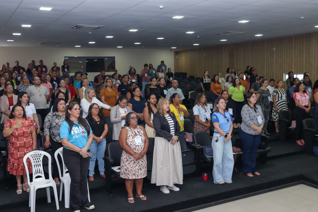 Profissionais assistiram à palestras e rodas de conversa