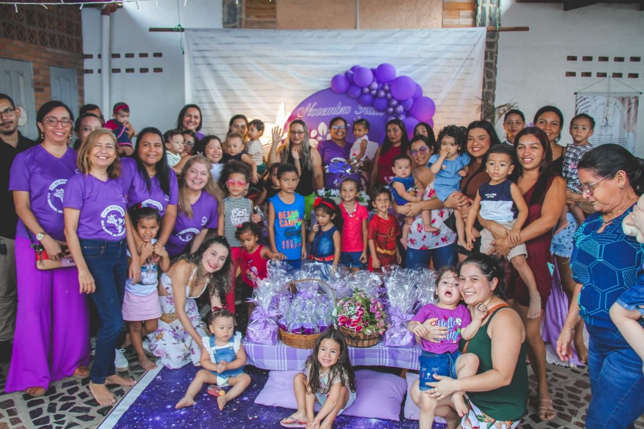 Confraternização reuniu famílias e profissionais da saúde para reforçar os cuidados com crianças nascidas prematuras