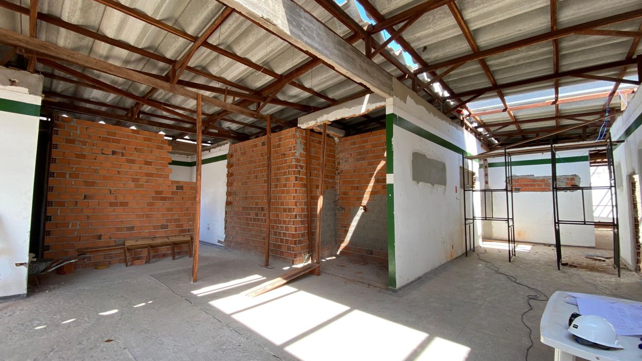 Obra do Cerest avançou na delimitação e construção de novos espaços na parte interna