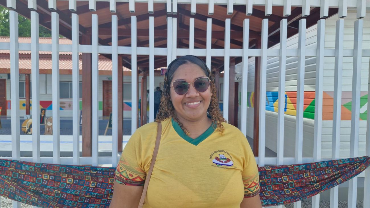 Estudante do 3º ano do ensino fundamental Joyce Catrine, de 21 anos
