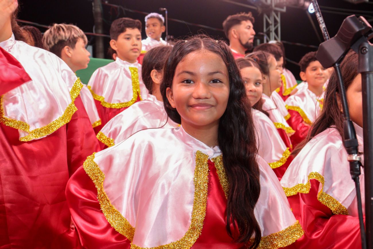 Gisele Niandra, de 10 anos, participou do coral e também apresentou coreografia