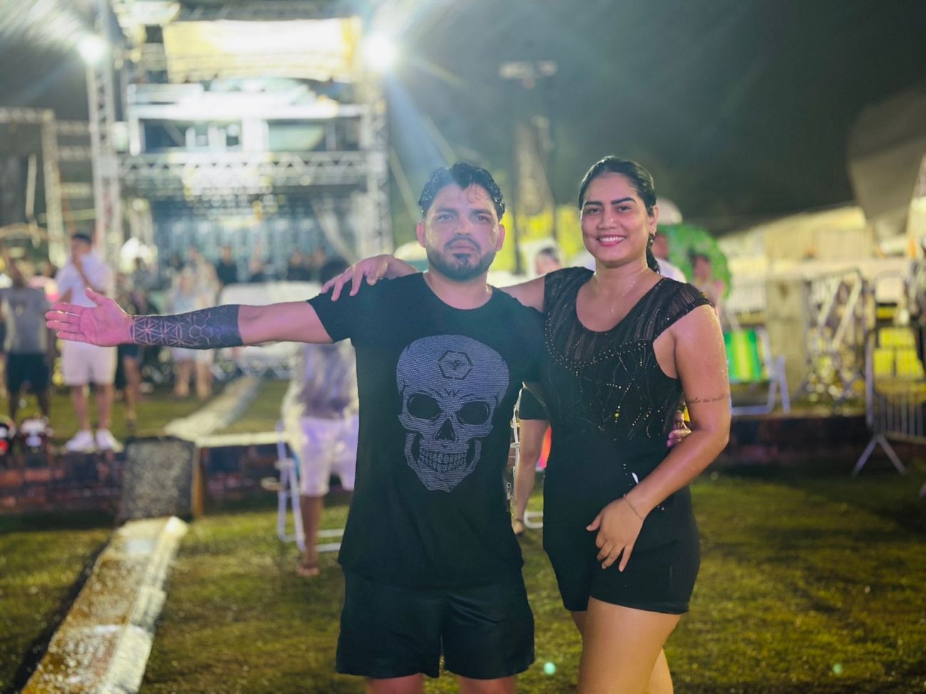 Yully Rosário e o namorado vieram de Itaubal até a capital para comemorar o aniversário no maior Ano Novo da Amazônia