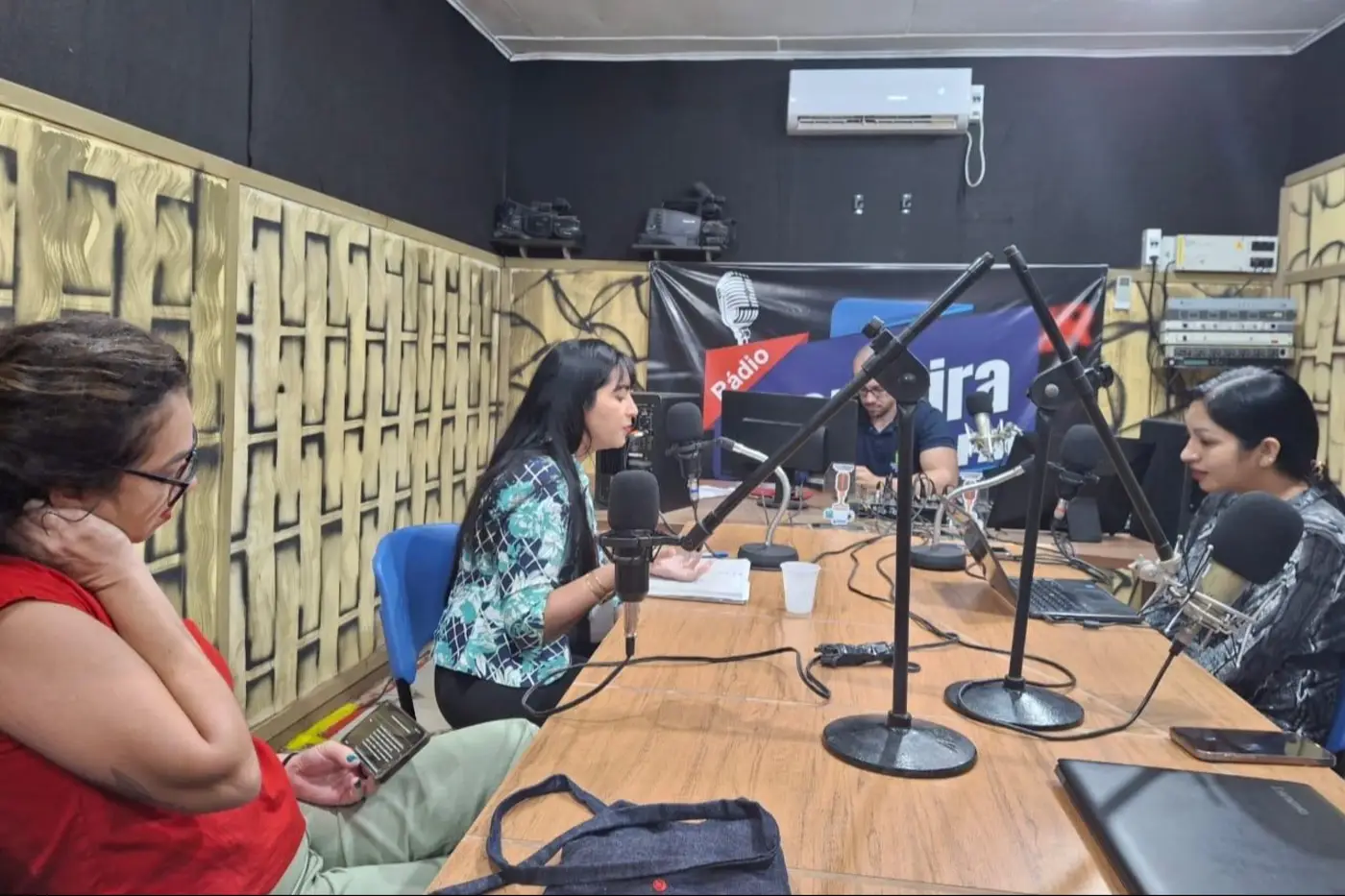 Técnicas do Governo do Amapá e do Ifap participam de programa de rádio cujo tema principal é saúde mental das mulheres