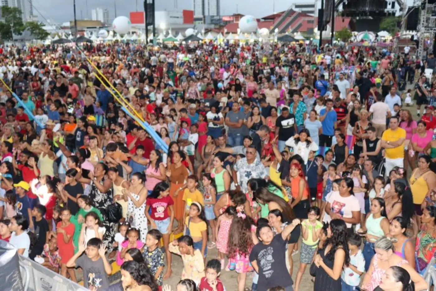 Higiene, alimentação e hidratação são fundamentais para a folia do público infantil no carnaval