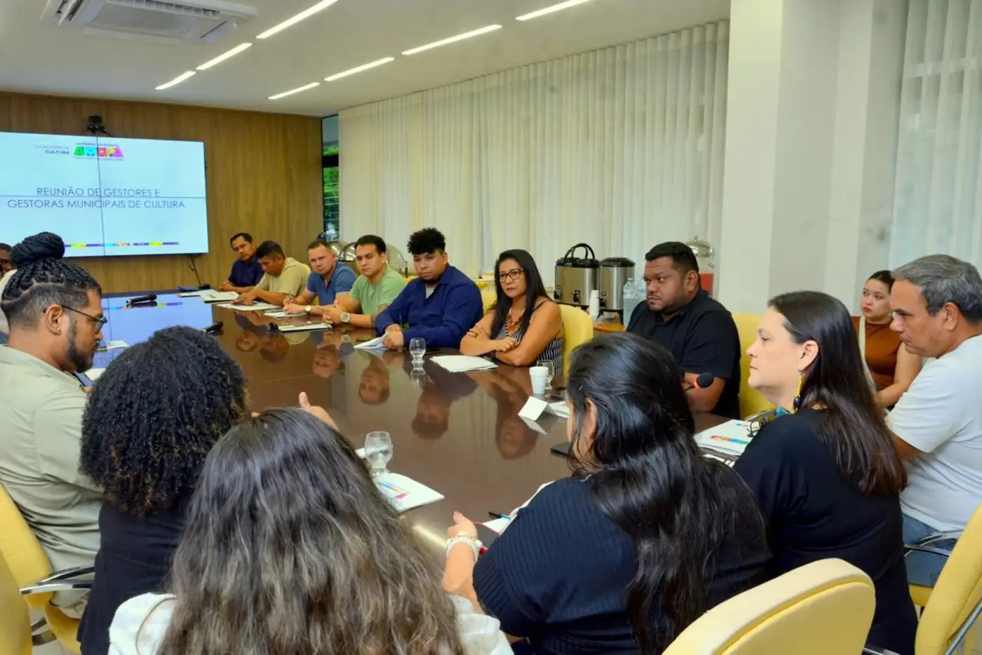 O momento reuniu secretários de cultura dos municípios para discutir e planejar ações culturais que atendam às necessidades e realidades específicas de cada localidade