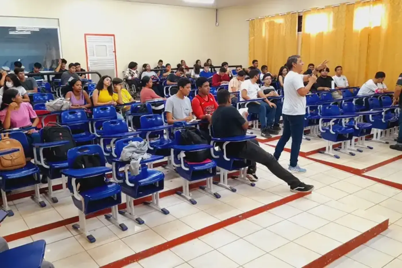 Estudantes do 3º ano do ensino médio e egressos podem se inscrever na Central do Enem 2025
