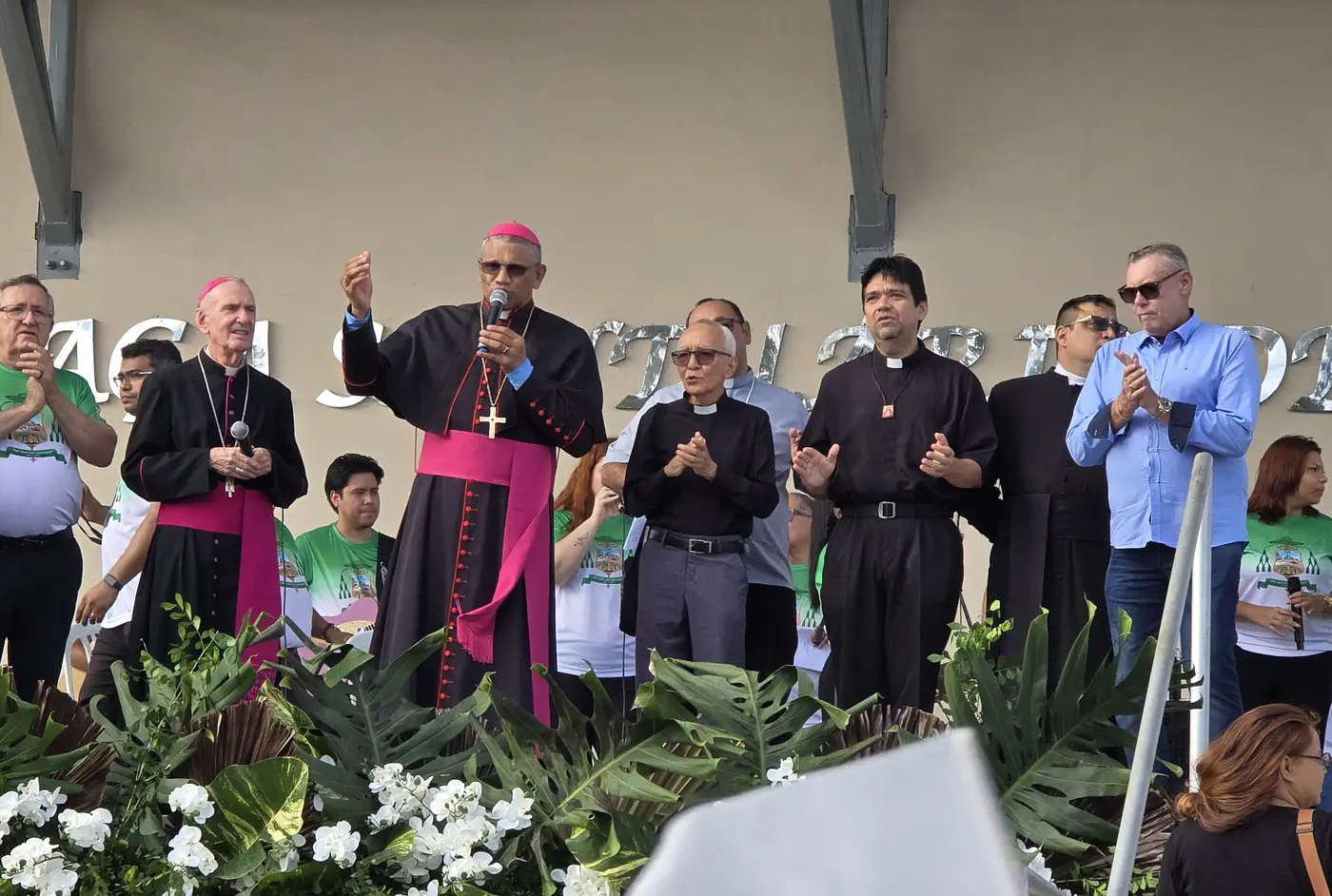 Dom Antônio, novo bispo da Diocese de Macapá durante discurso