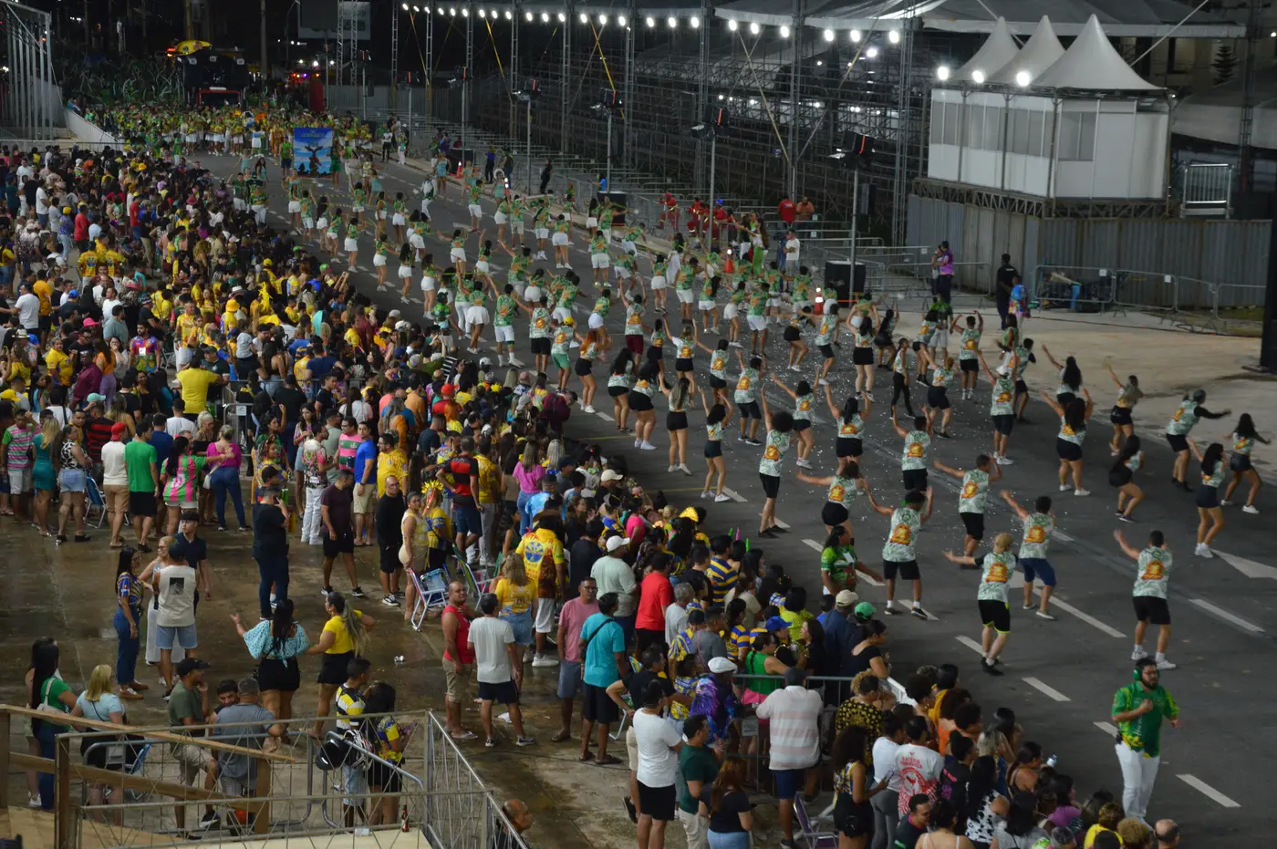 Os ensaios foram um preparativo das escolas de samba para o desfile oficial na sexta-feira, 28 e sábado, 1º de março